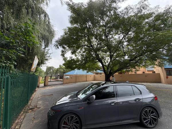 1 219 m² Commercial space