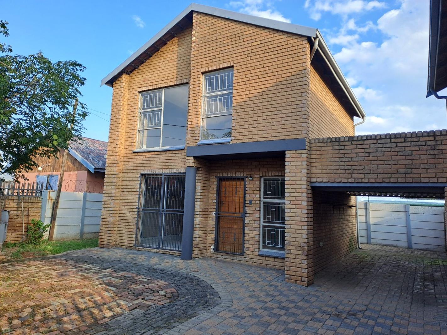 3 Bedroom Townhouse in Delarey