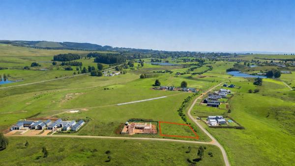 1 746 m² Land