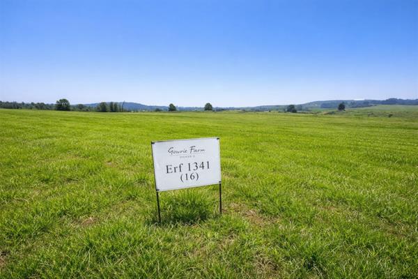 1 746 m² Land