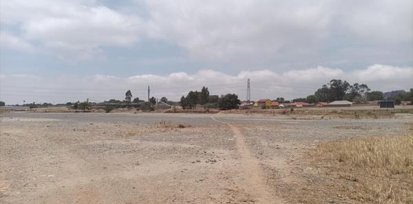 3.9 ha Land