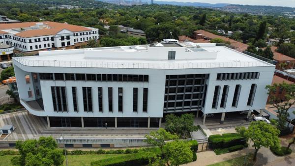 1 740 m² Commercial space