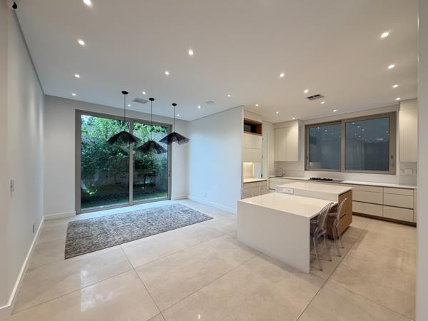 4 Bedroom Townhouse