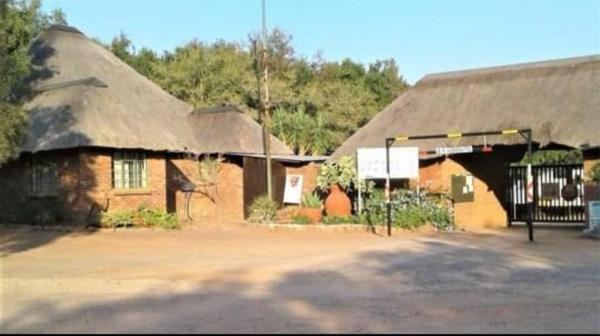 424 m² Land