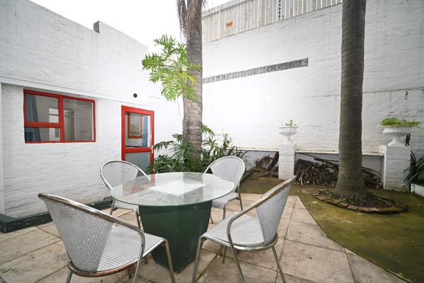 250 m² Commercial space