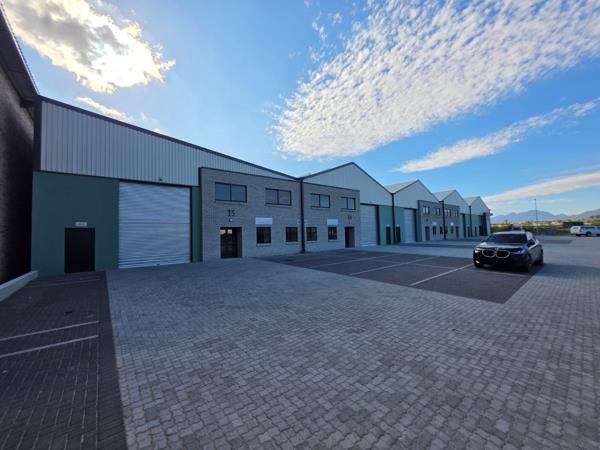 552 m² Industrial space