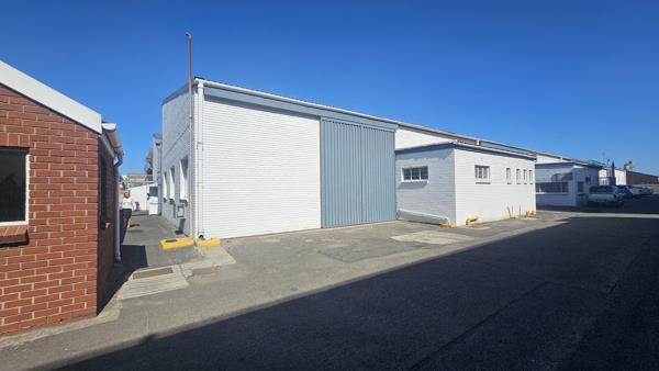 595 m² Industrial space