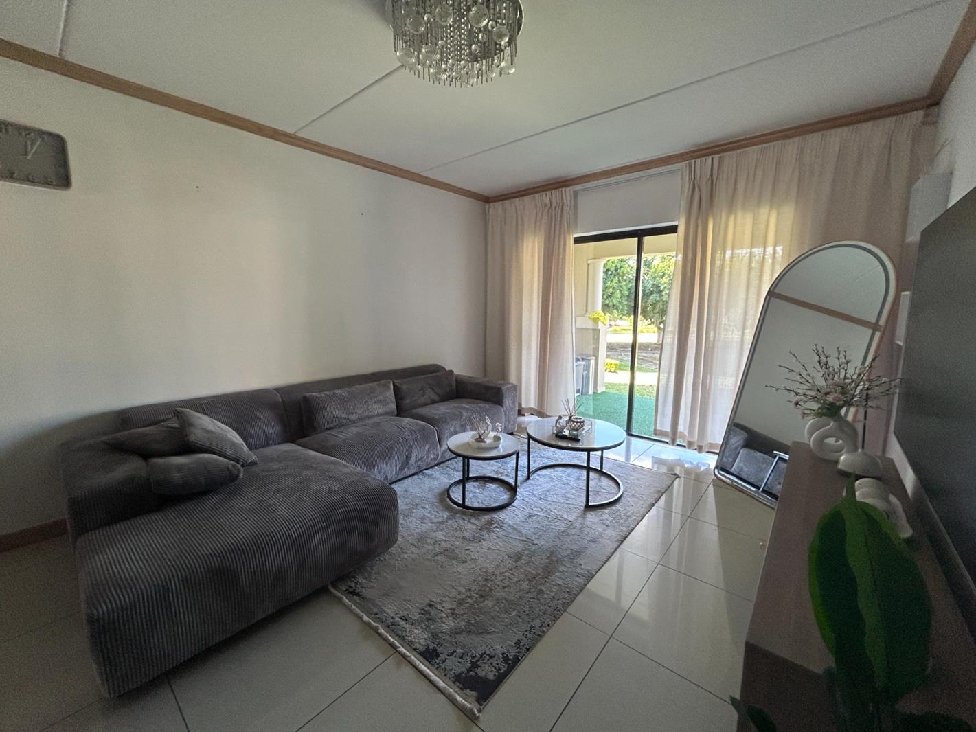 2 Bedroom Apartment in Broadacres