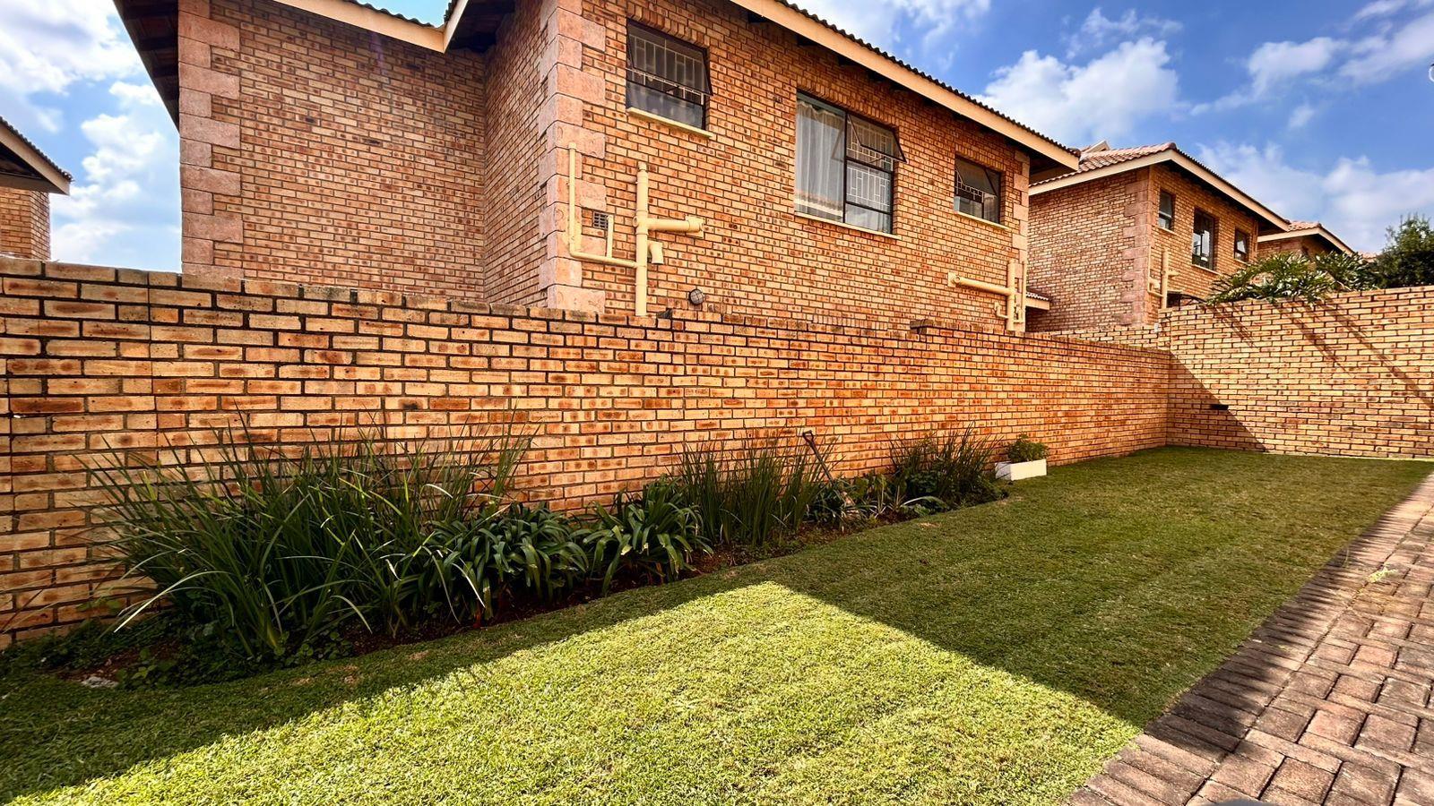 3 Bedroom Townhouse in North Riding