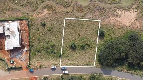 1 374 m² Land