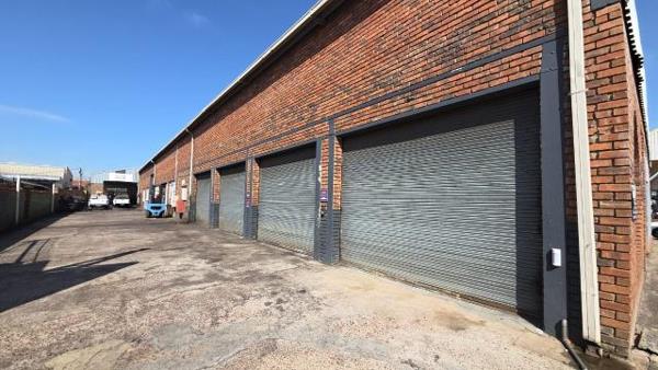 1 983 m² Industrial space