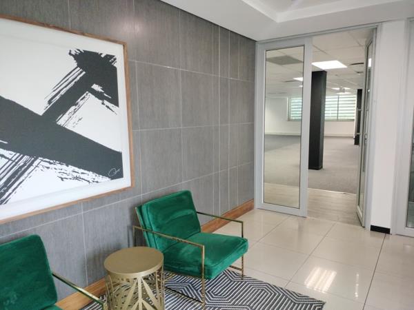 369 m² Commercial space