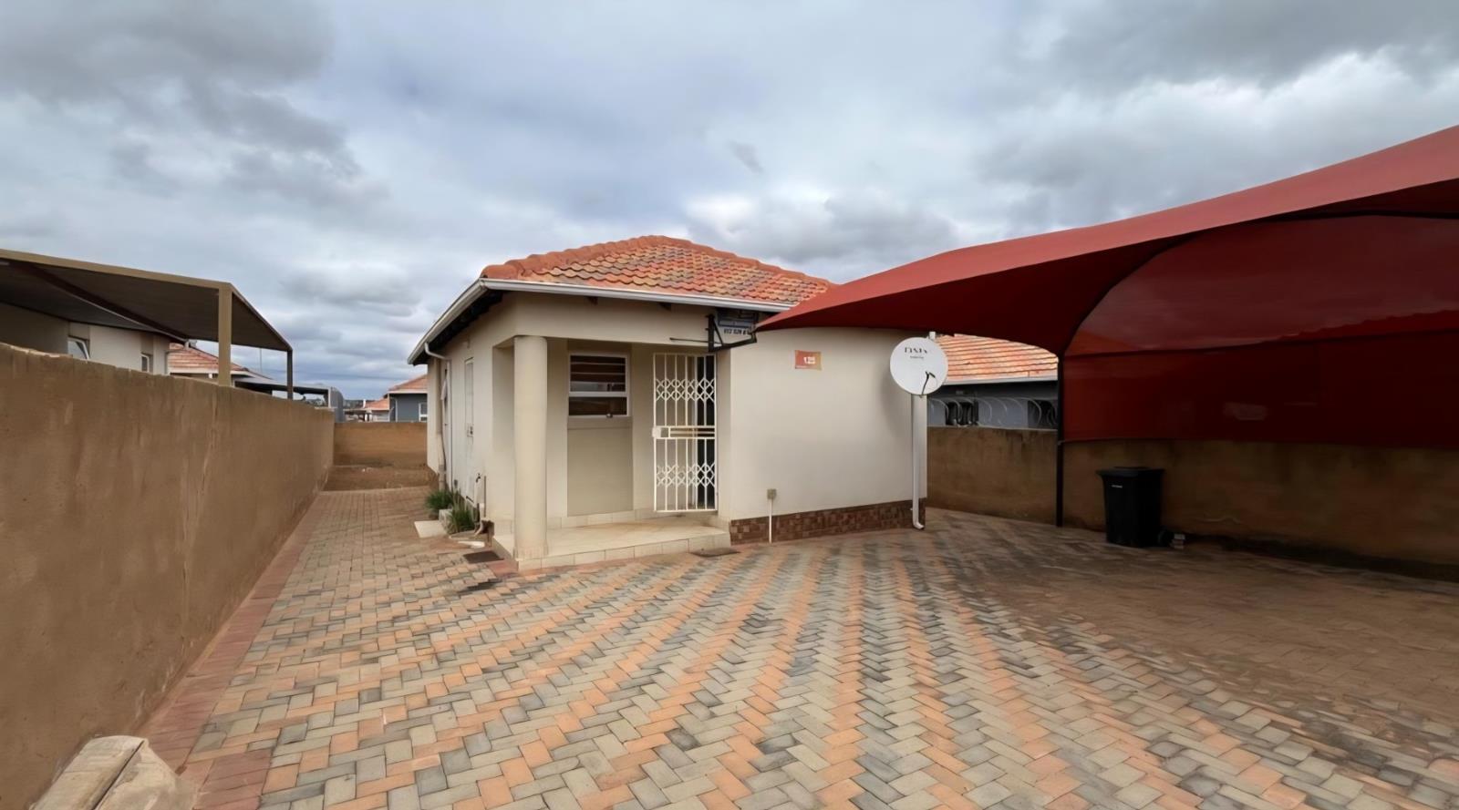 3 Bedroom House in Glenway Estate