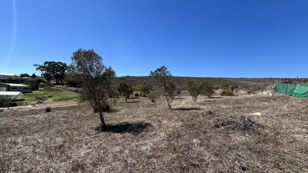 1 572 m² Land