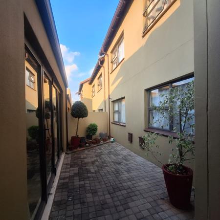 3 Bedroom Townhouse