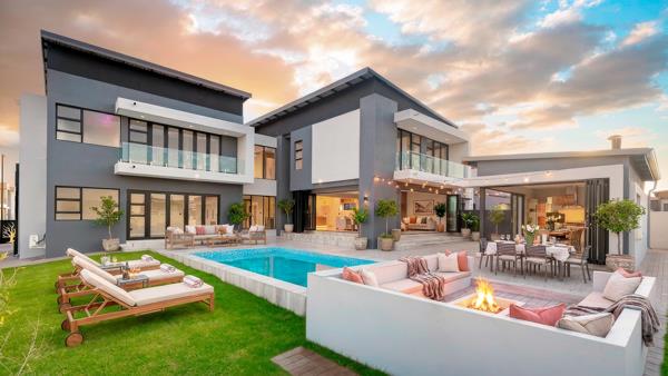 5 Bedroom House