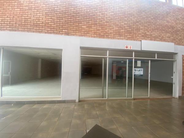 472 m² Commercial space