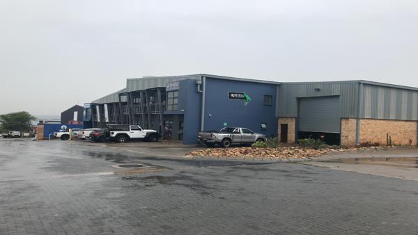 947 m² Commercial space