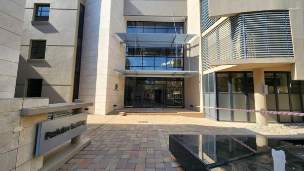 645 m² Commercial space