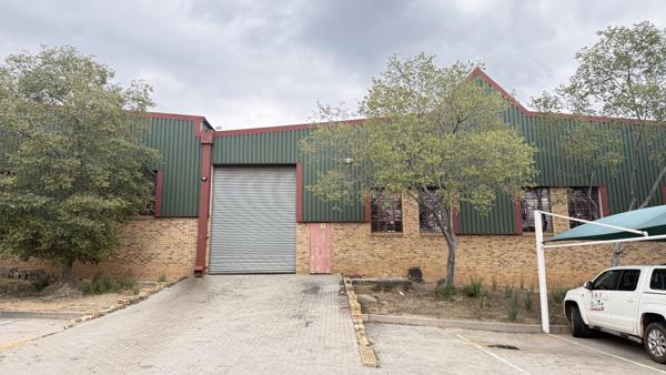 1 033 m² Industrial space