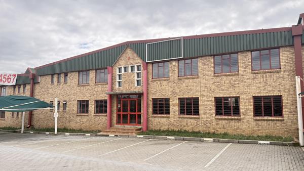 1 033 m² Industrial space