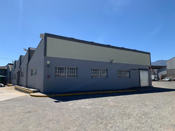 998 m² Industrial space