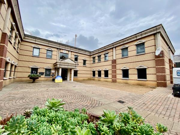 231 m² Office Space