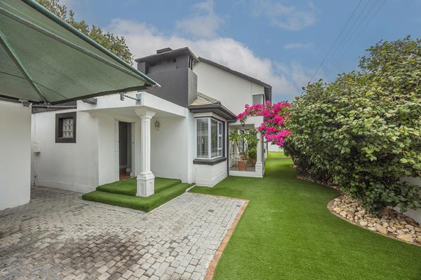 5 Bedroom House