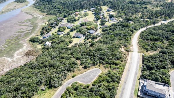 998 m² Land