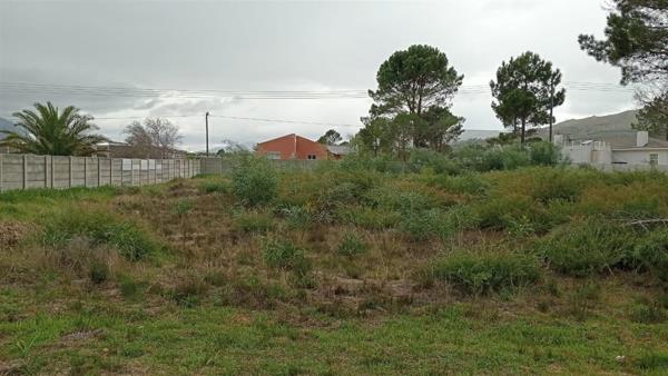 1 284 m² Land