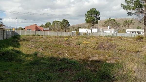 1 284 m² Land