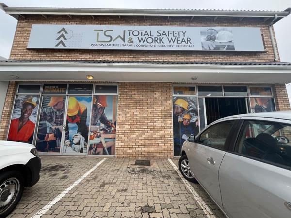 360 m² Retail Space