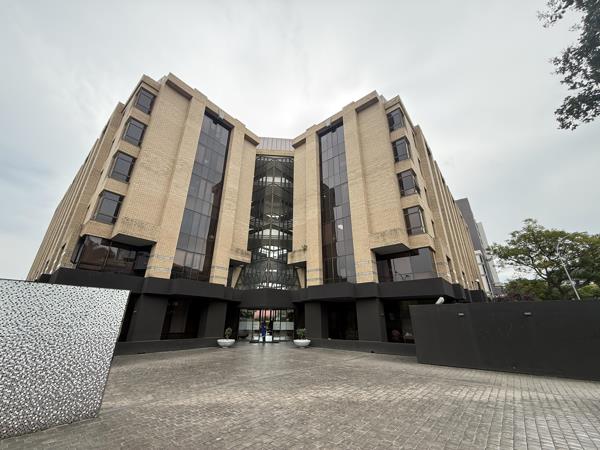 1 878 m² Commercial space