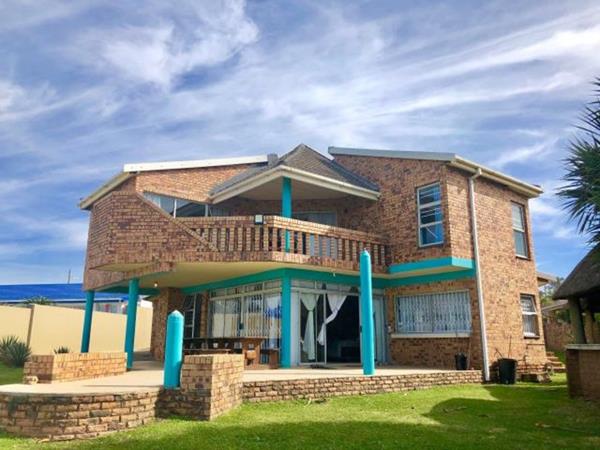 8 Bedroom House