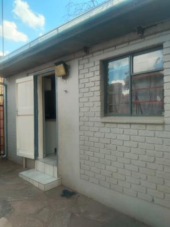 1 Bedroom Garden Cottage
