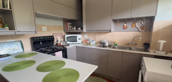 2.5 Bedroom Apartment