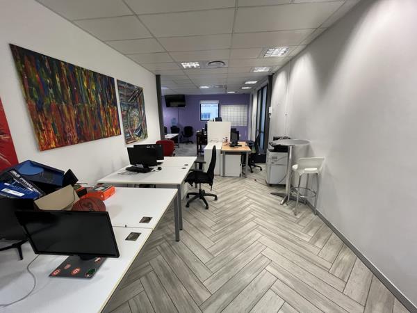 122 m² Commercial space