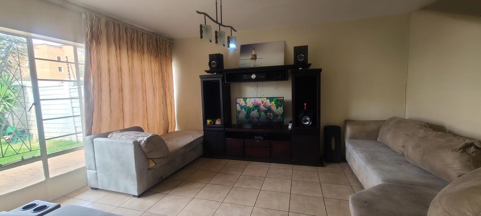 Apartment in Edenvale, Ekurhuleni Ward 19 - More
