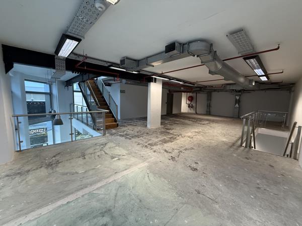 352 m² Commercial space