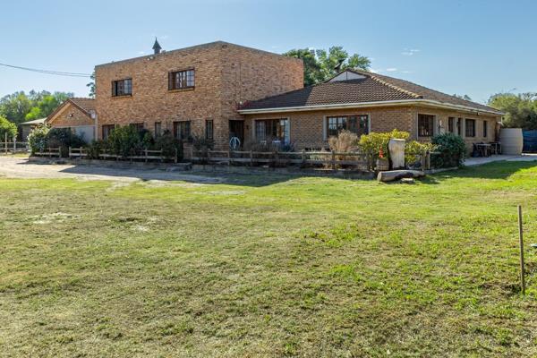 8 387 m² Farm