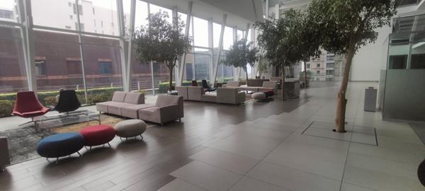 1 742 m² Commercial space
