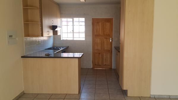 2 Bedroom Simplex to rent in Equestria | RR4656580 | Private Property