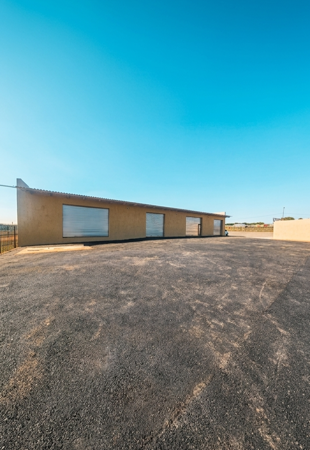 300 m² Commercial space