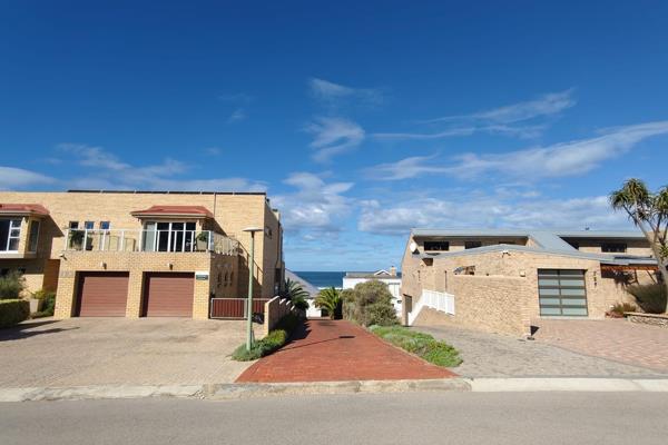 1 065 m² Land