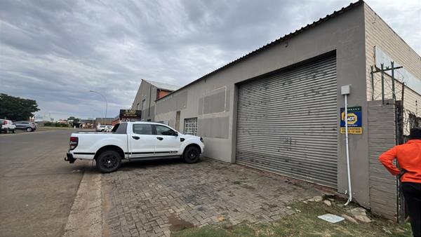 255 m² Commercial space
