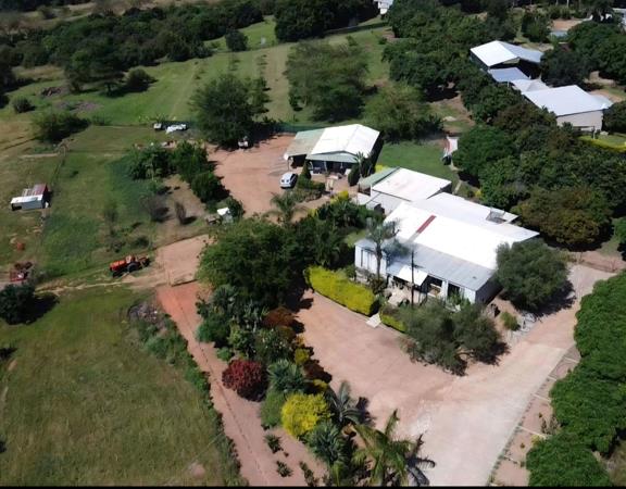 4.4 ha Smallholding