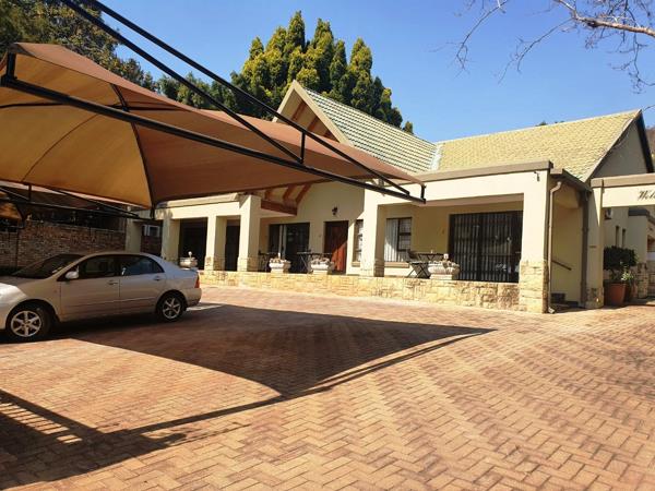 10 Bedroom House