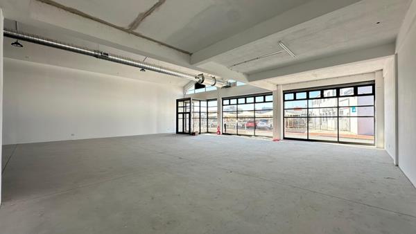 368 m² Retail Space