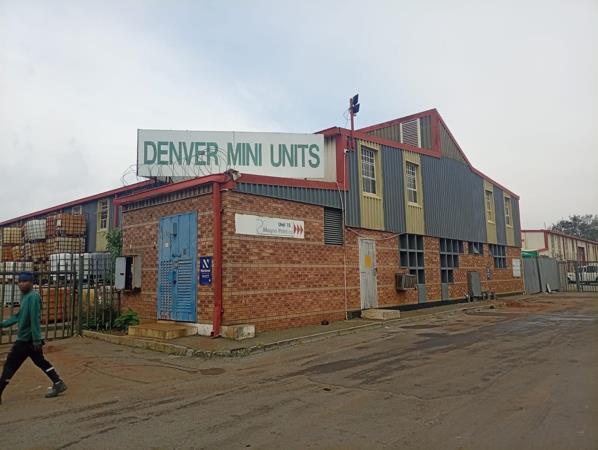 9 000 m² Industrial space