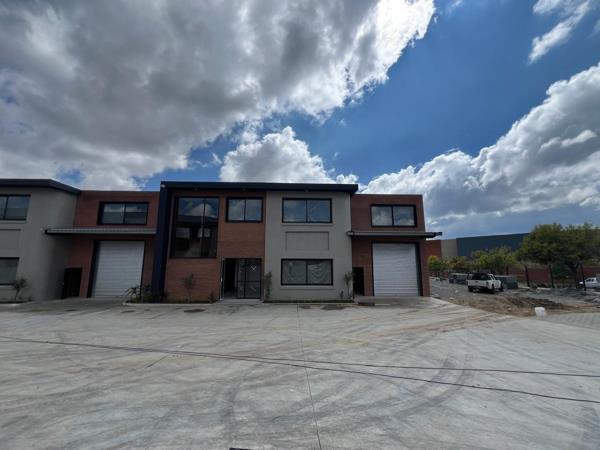 1 050 m² Industrial space